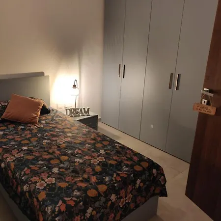 Central Malta Apartman *